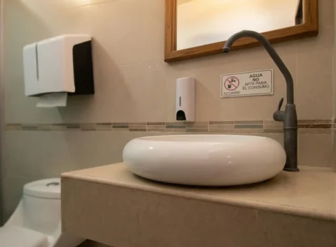 Bathroom at the Portoalegre Coveñas Hotel